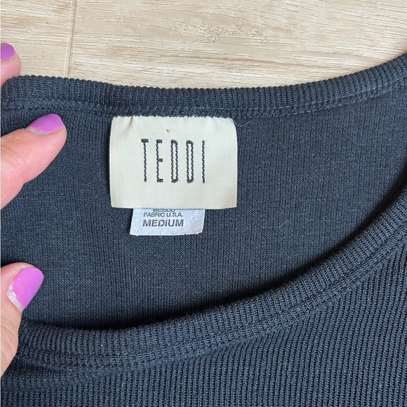 TEDDI Women Grandma-core Black Giraffe Print T-Shirt Size Medium - Picture 2 of 2